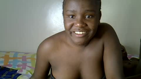 Snapshot of ebonyrapunzelle chatting on July 8, 2026, 9:52 pm ebonyrapunzelle online show from July 8, 2026, 9:52 pm
