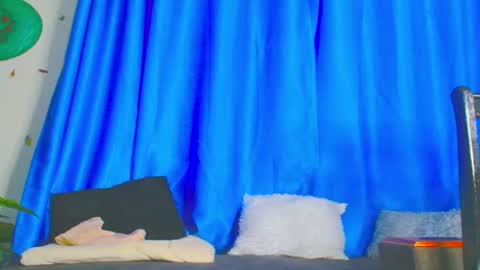 Snapshot of ebonysmilz88 chatting on February 20, 2026, 10:05 am ebonysmilz88 online show from February 20, 2026, 10:05 am