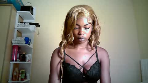 Snapshot of ebonytanqueen chatting on April 20, 2026, 2:47 am ebonytanqueen online show from April 20, 2026, 2:47 am