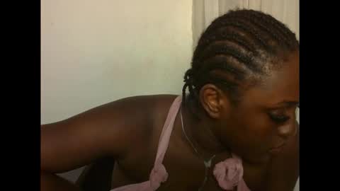 ebonyvd online show from December 20, 2025, 6:48 pm