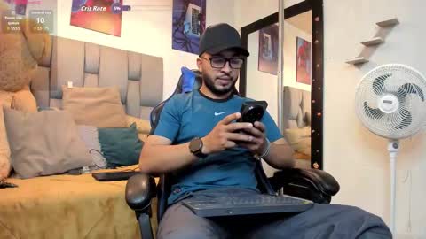 edahi1386 online show from March 27, 2026, 2:39 am