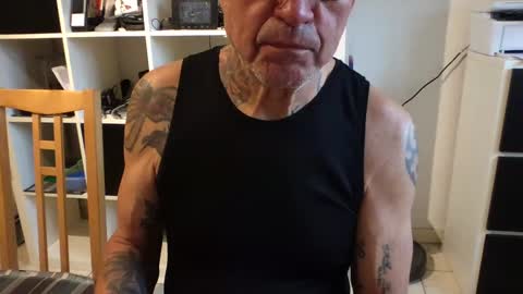 eddelmar online show from December 7, 2024, 10:56 am