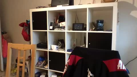 eddelmar online show from March 10, 2025, 8:37 am