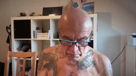 eddelmar online show from February 2, 2026, 10:03 am