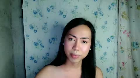 eddfox001 online show from April 17, 2026, 1:03 pm