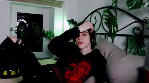 Snapshot of eddiesecret chatting on March 2, 2026, 6:04 pm Eddie online show from March 2, 2026, 6:04 pm