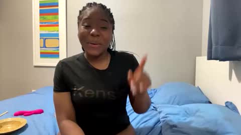 eddrisalove online show from May 11, 2026, 10:54 am