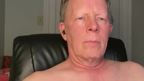 Eddy online show from April 9, 2026, 2:33 am