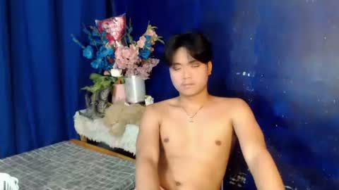 edelcum_xx online show from December 18, 2025, 1:00 am