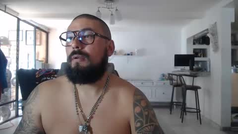 edgarram83 online show from February 11, 2025, 5:40 pm