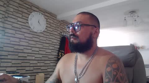 edgarram83 online show from September 22, 2025, 6:21 pm