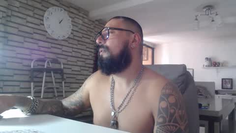 edgarram83 online show from October 20, 2025, 7:03 pm