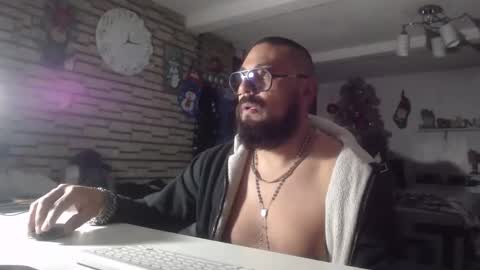 edgarram83 online show from December 22, 2025, 6:32 am