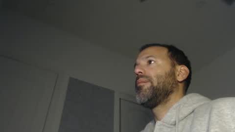 Snapshot of edge_masters chatting on December 13, 2024, 12:42 am EdgeM online show from December 13, 2024, 12:42 am