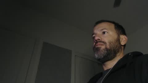 Snapshot of edge_masters chatting on December 31, 2024, 1:57 am EdgeM online show from December 31, 2024, 1:57 am