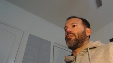 Snapshot of edge_masters chatting on February 12, 2025, 12:37 am EdgeM online show from February 12, 2025, 12:37 am