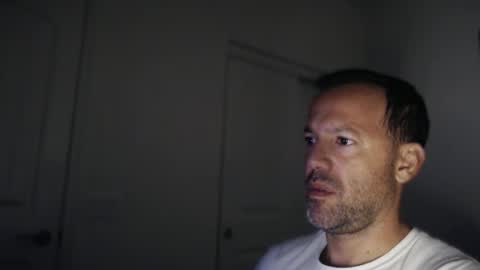 Snapshot of edge_masters chatting on September 18, 2025, 2:57 am EdgeM online show from September 18, 2025, 2:57 am