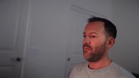 Snapshot of edge_masters chatting on November 13, 2025, 11:58 pm EdgeM online show from November 13, 2025, 11:58 pm