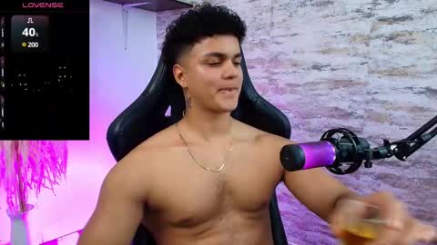 Snapshot of edward__clarck chatting on January 26, 2025, 9:40 am EDWARD CLARCK online show from January 26, 2025, 9:40 am