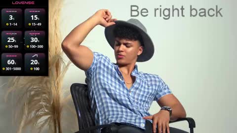 Snapshot of edward__clarck chatting on February 23, 2025, 6:28 am EDWARD CLARCK online show from February 23, 2025, 6:28 am