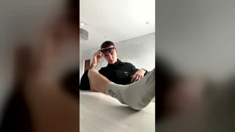 edward_secret online show from February 8, 2026, 11:24 am