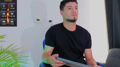 Edward Ross online show from November 30, 2025, 8:35 pm