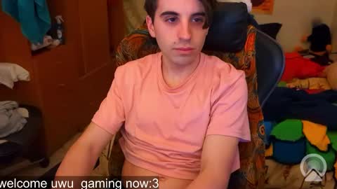 Snapshot of edwarh_01 chatting on February 26, 2026, 1:37 am Alex online show from February 26, 2026, 1:37 am