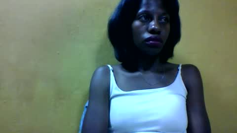 edwige770943 online show from April 21, 2026, 4:12 pm