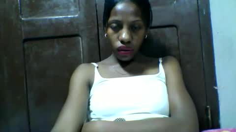 edwige770943 online show from May 2, 2026, 4:06 am