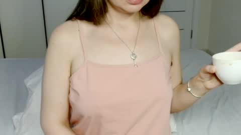 Snapshot of eelena4kiss chatting on May 3, 2026, 11:27 am eelena4kiss online show from May 3, 2026, 11:27 am