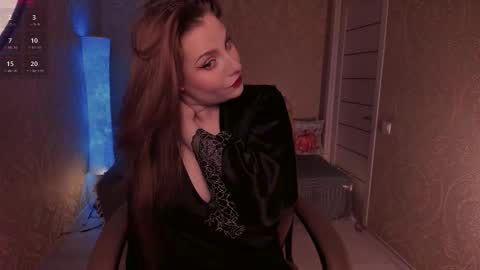 eesmaaarr online show from December 15, 2025, 10:25 pm