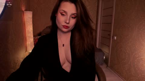 eesmaaarr online show from February 9, 2026, 11:42 pm