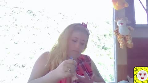 Snapshot of effata chatting on October 9, 2025, 7:12 pm effata online show from October 9, 2025, 7:12 pm