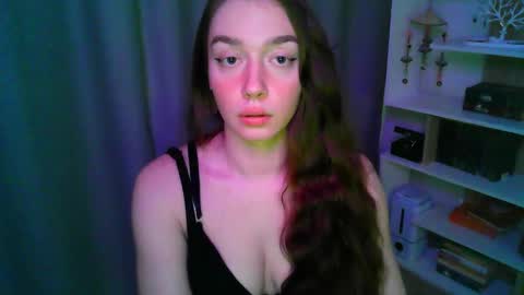 effie_balconii online show from March 1, 2026, 1:13 pm