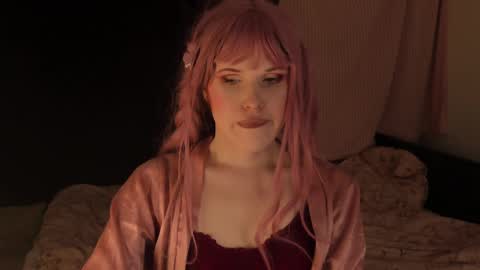 Effie Mur online show from January 6, 2025, 6:14 am