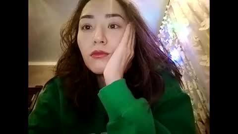 Effy online show from January 1, 2025, 1:48 pm