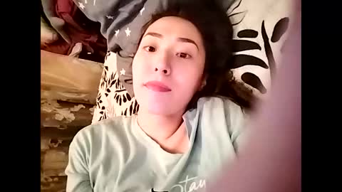 Effy online show from February 17, 2025, 12:59 pm