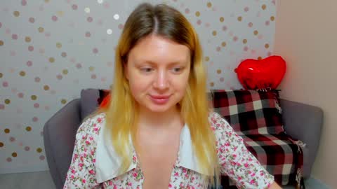 Snapshot of effyangel chatting on January 28, 2025, 6:27 am Effy online show from January 28, 2025, 6:27 am