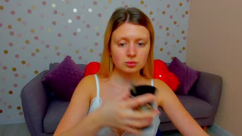 Snapshot of effyangel chatting on January 31, 2025, 3:22 pm Effy online show from January 31, 2025, 3:22 pm