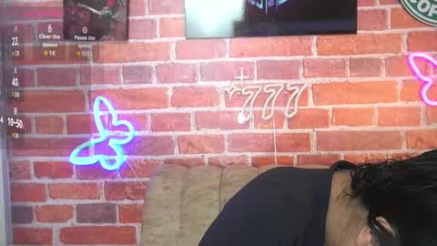 effystone777 online show from October 25, 2025, 2:02 pm