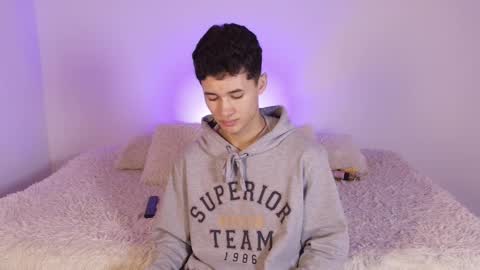 Snapshot of eiden_blake chatting on November 22, 2025, 10:14 am Eiden Blake online show from November 22, 2025, 10:14 am