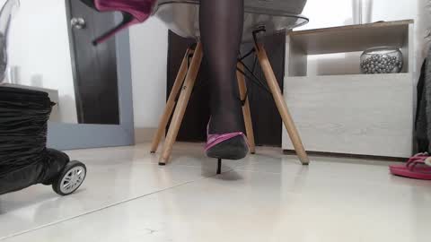 Eileen online show from February 9, 2025, 2:50 pm