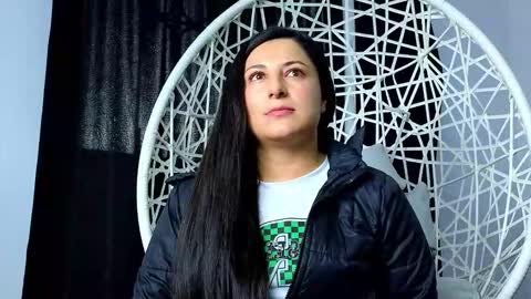 eimy__cute online show from November 12, 2025, 6:52 pm