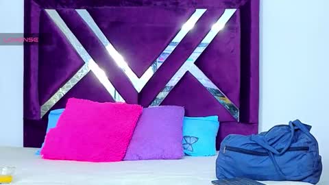 eimy__cute online show from November 30, 2025, 4:11 pm