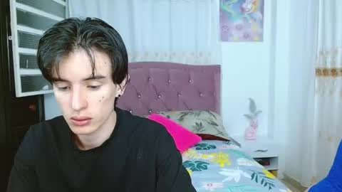 eimy_andres online show from September 25, 2025, 10:19 am