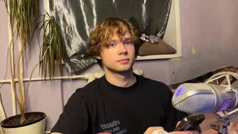 Eitan online show from October 20, 2025, 3:45 pm