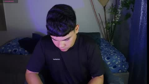 Eithan online show from April 17, 2026, 9:40 pm