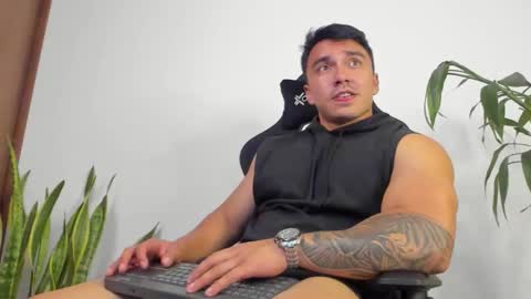 Snapshot of eithanconor1 chatting on September 24, 2025, 6:22 pm EITHAN CONOR online show from September 24, 2025, 6:22 pm