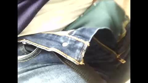 Snapshot of ejaculator75 chatting on September 18, 2025, 9:44 am Horny me online show from September 18, 2025, 9:44 am