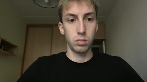 Snapshot of ekeremarten chatting on November 4, 2025, 12:48 pm ekeremarten online show from November 4, 2025, 12:48 pm